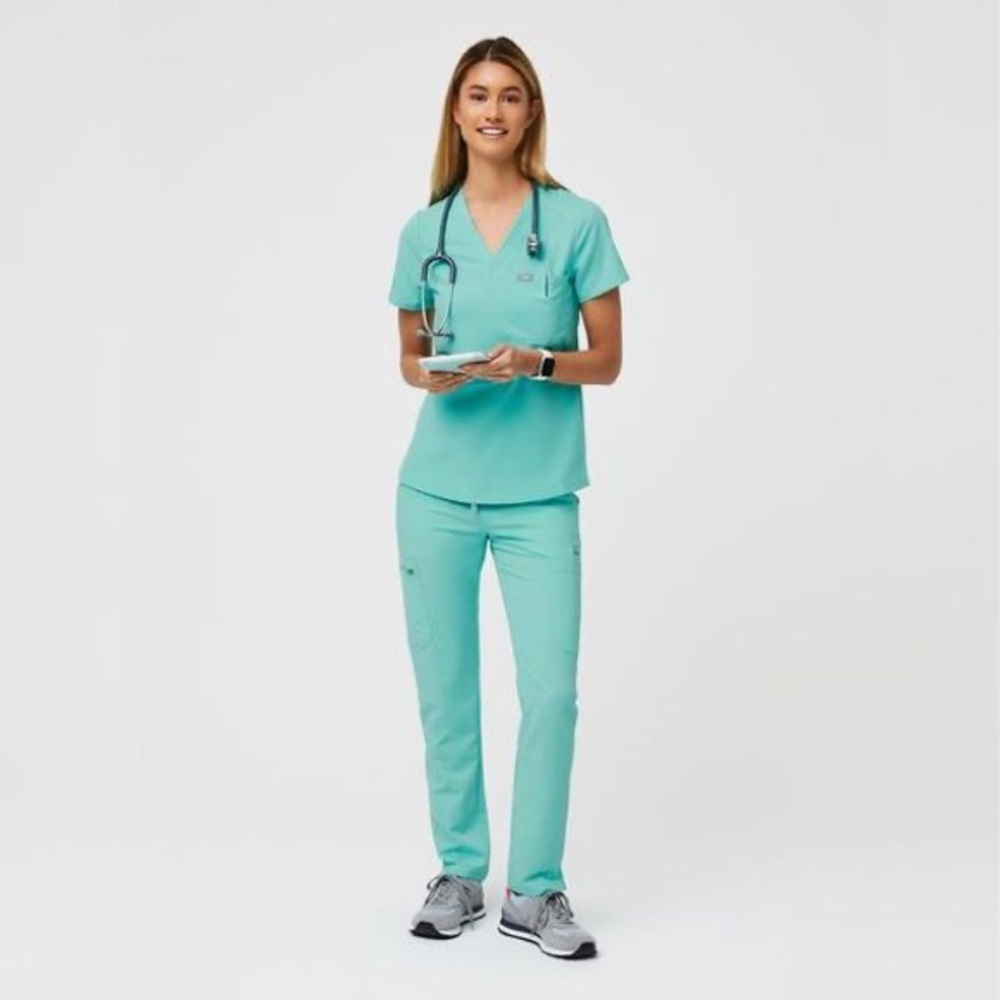 FIGS Womens Fresh Aqua Figs set XS